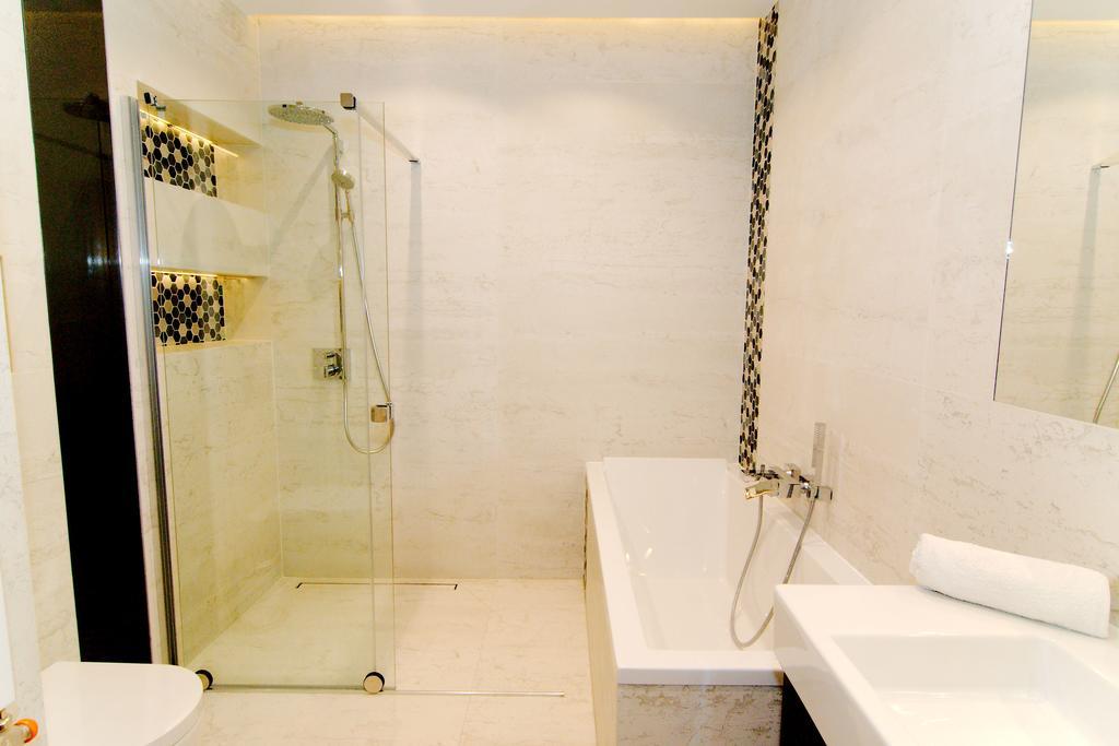 P&j Lubicz Apartment *
