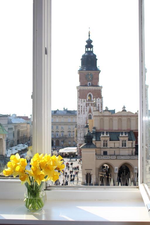 Apartment Market Square *