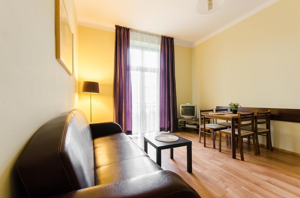 Apartment Fantasia *