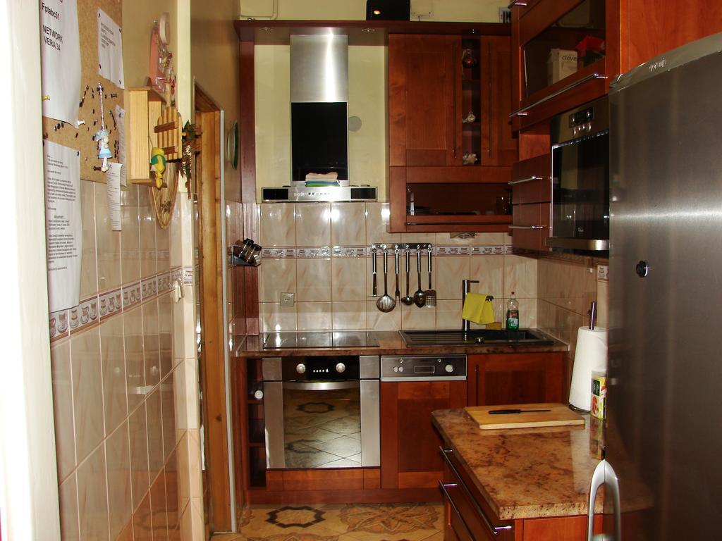 Apartment Pokoje Goscinne Victoria *