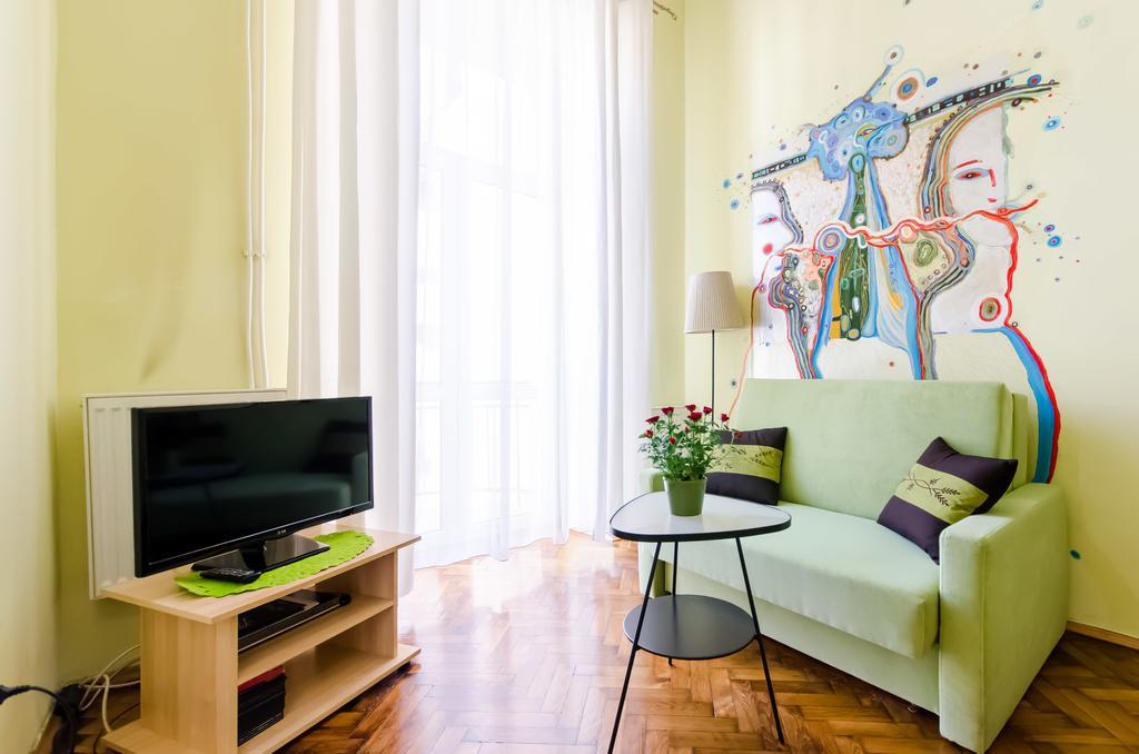 Apartment Fantasia