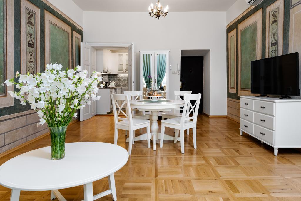 P&j Luxury Krakow