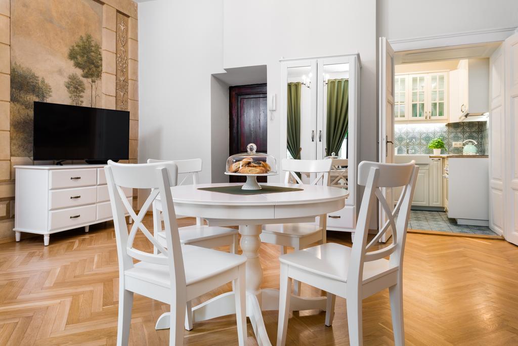 P&j Luxury Krakow