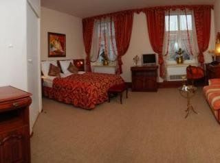 Old Time Hotel