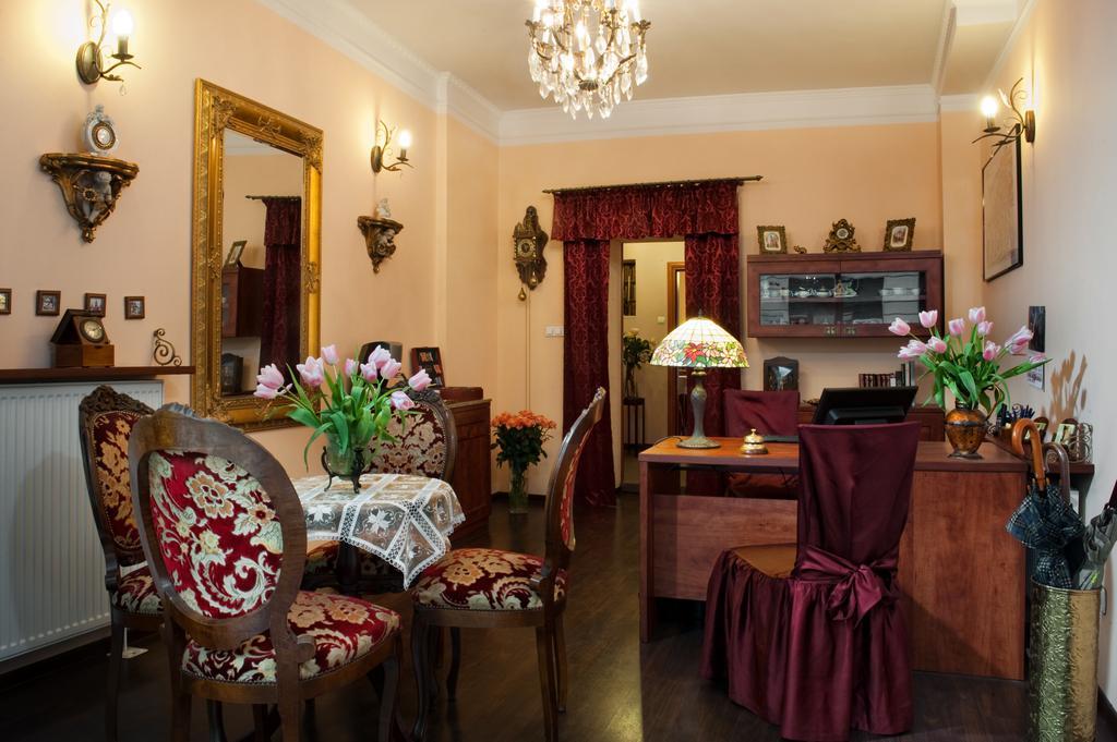 Astor 3*