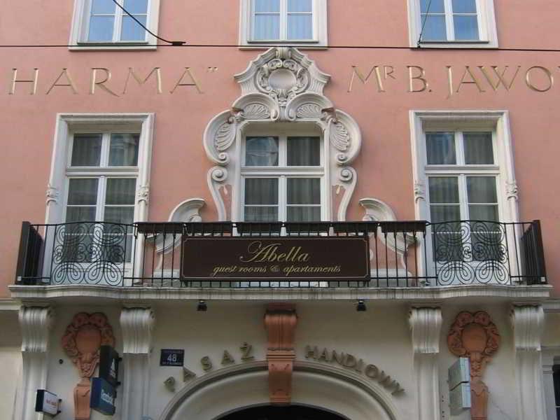 Aparthotel Abella & By Artery