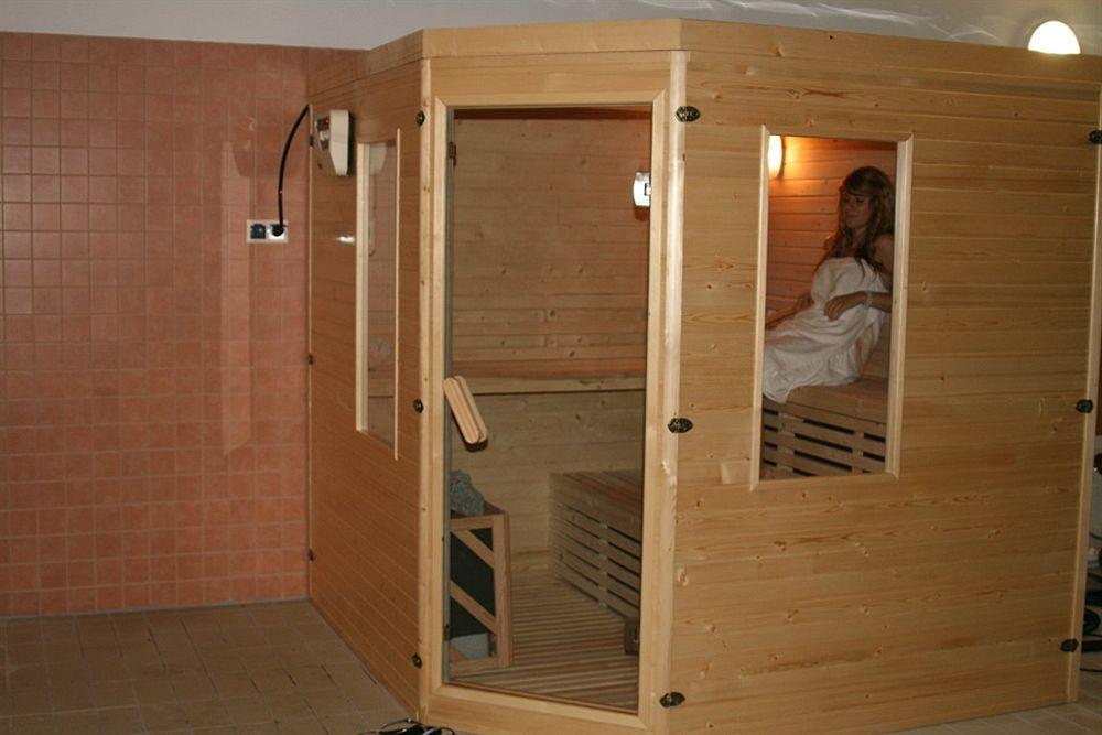 Daisy Budget Hotel