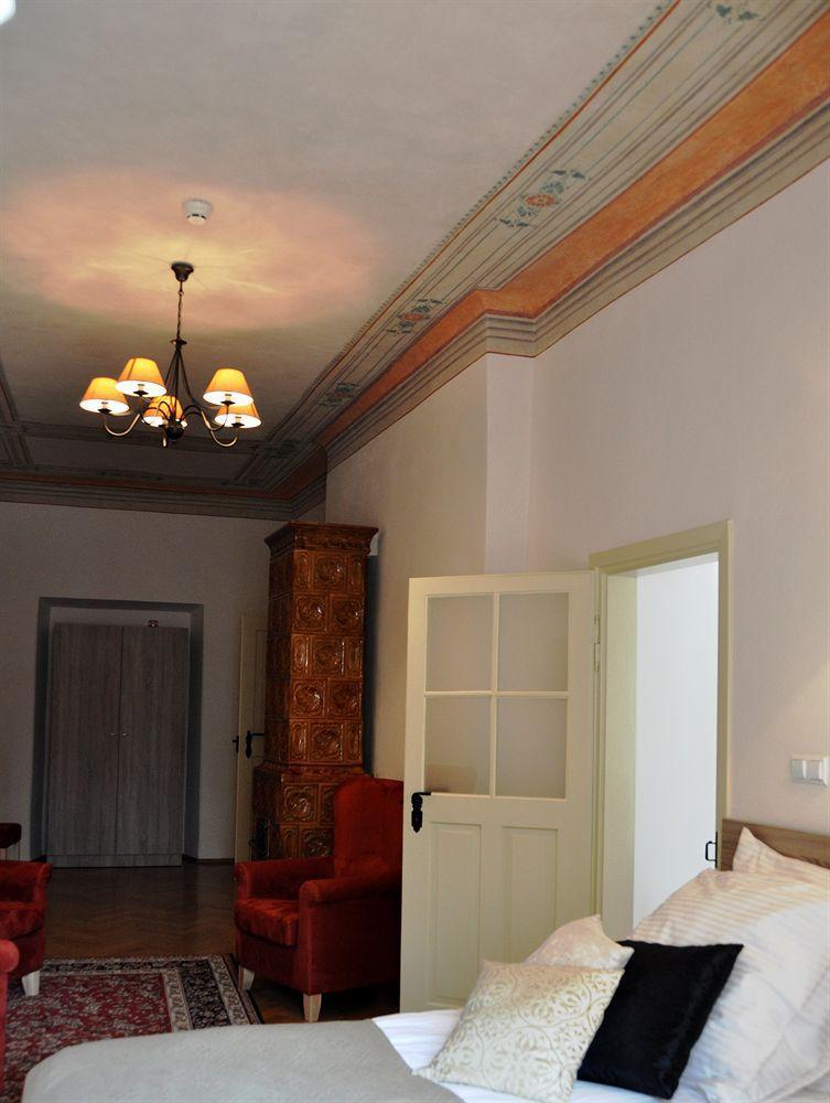 Santi Hotel 4*