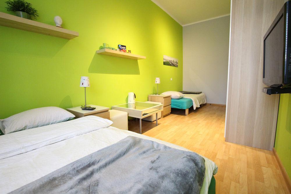 Apartment Rainbow 3 *