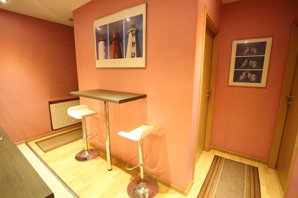Apartment Rainbow 3 *