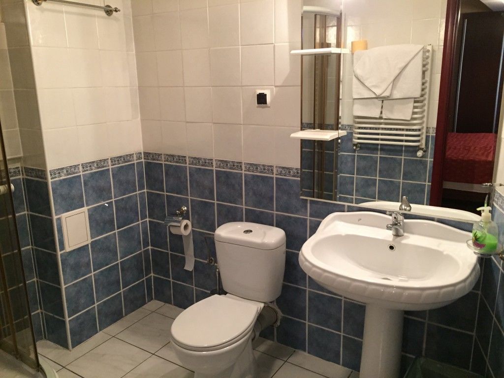 Hotel Daisy Budget *