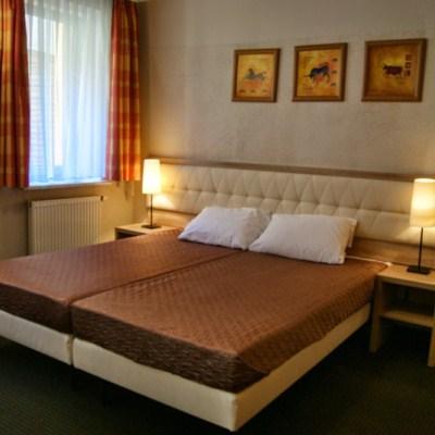 Petrus 3*