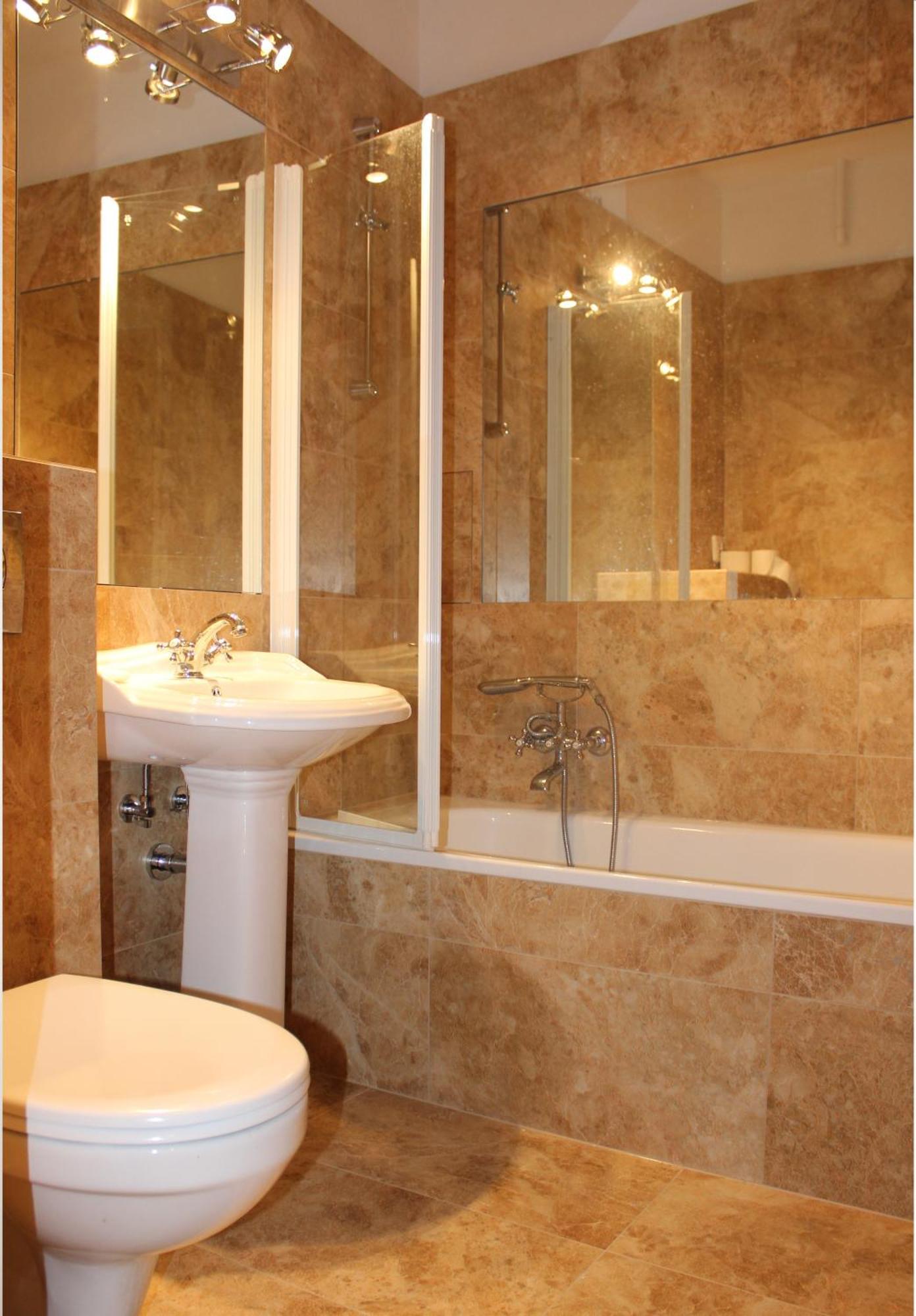 Cracow Apartments 24 *