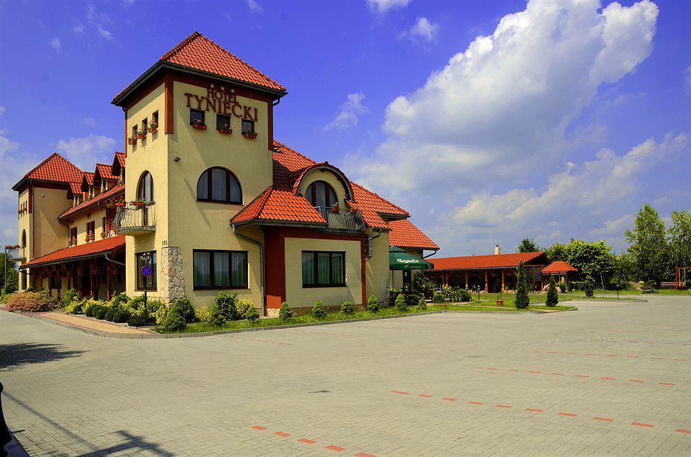 Hotel Tyniecki 3*