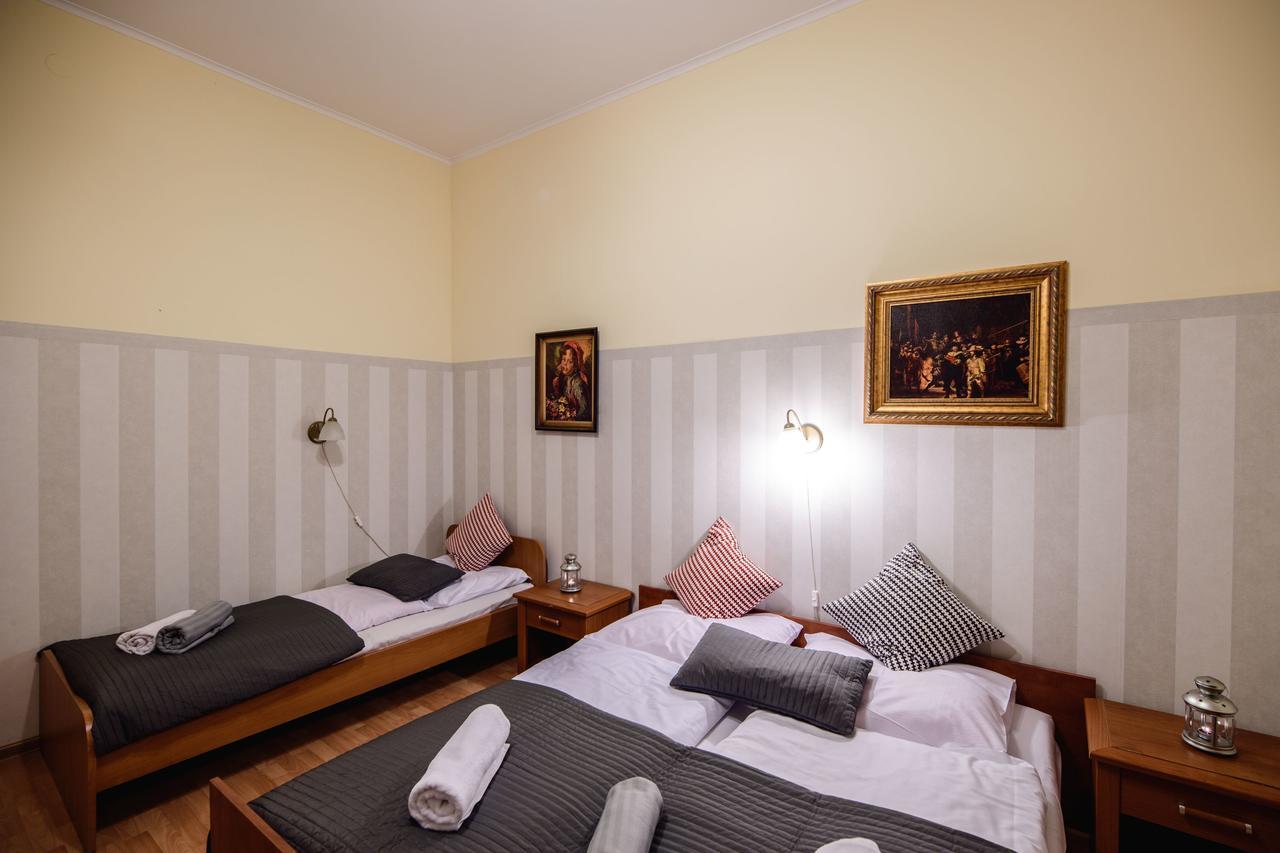 Golden Lion Guest Szewska 19 Krakow