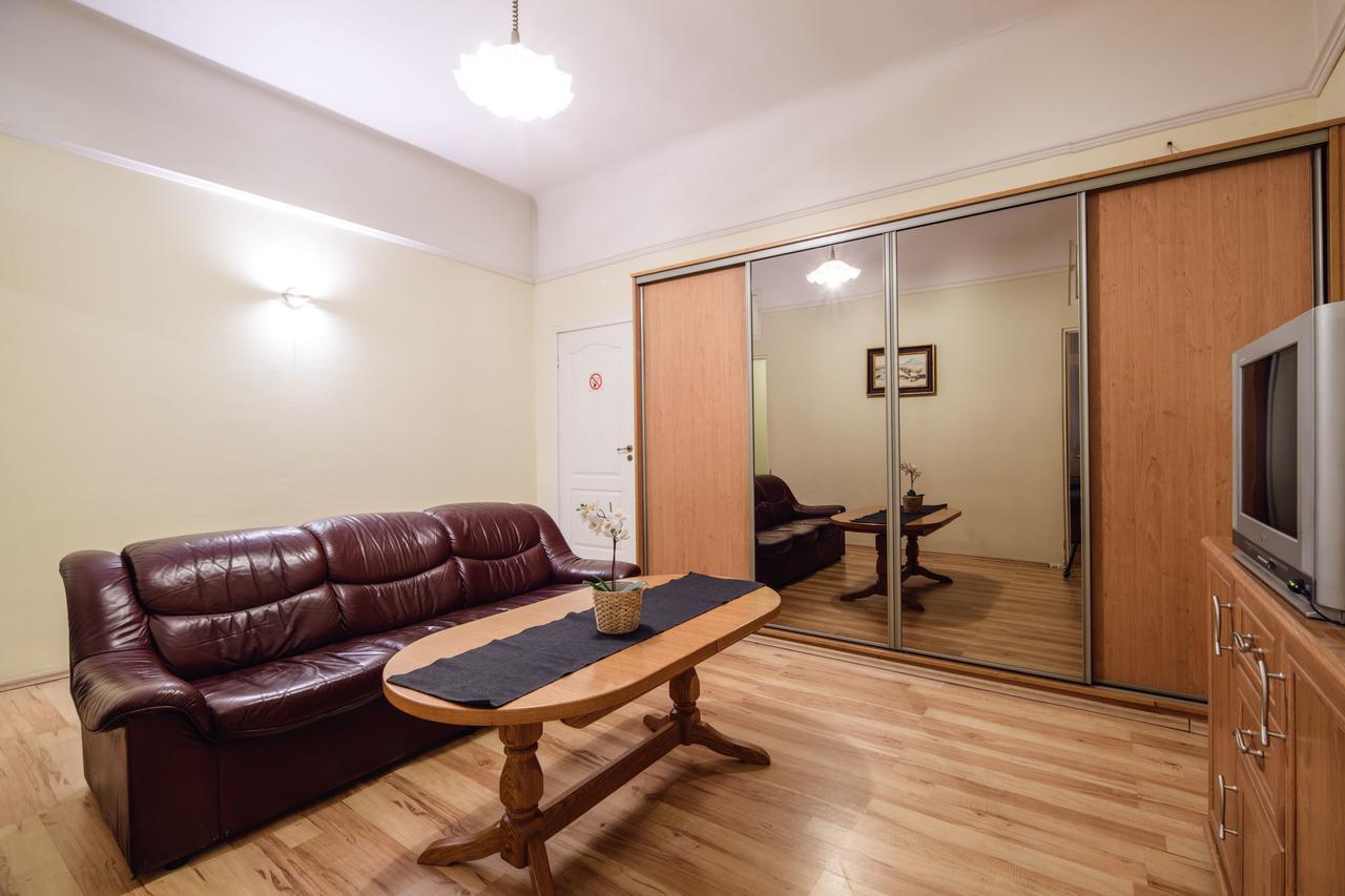 Golden Lion Guest Szewska 19 Aparthotel