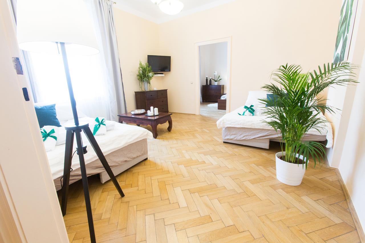 Apartment Apartments Roman *