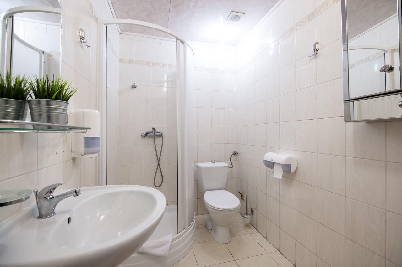 Golden Lion Guest Szewska 19 Aparthotel 3*