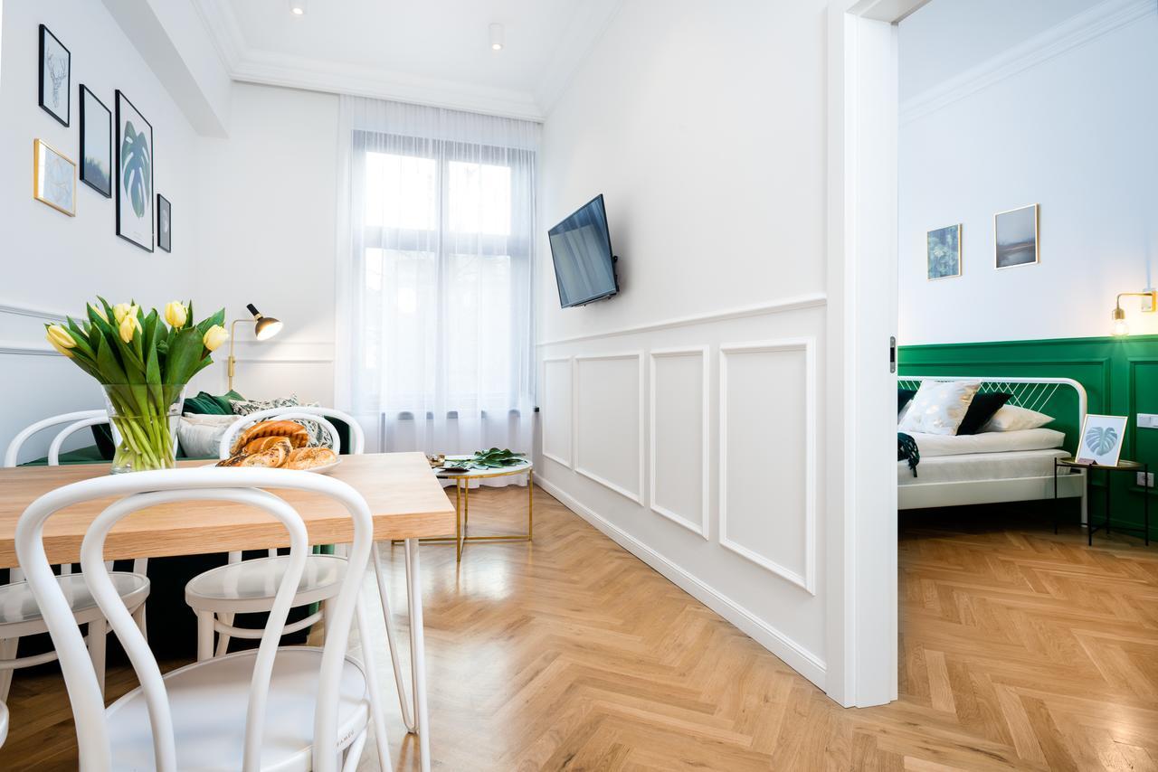 P&j Luxury Apartment *