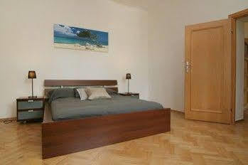 Yourplace Sm25 Apartments *