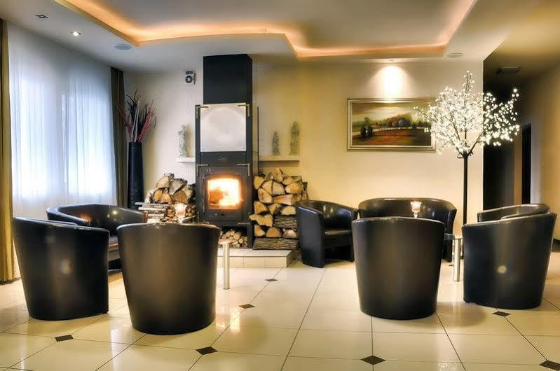 Junior Hotel 3*