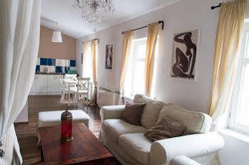 Lounge *