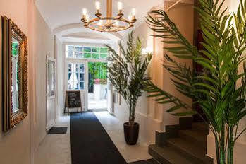 Lounge Hotel