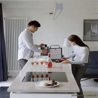 Privilege Suites Aparthotel 4*
