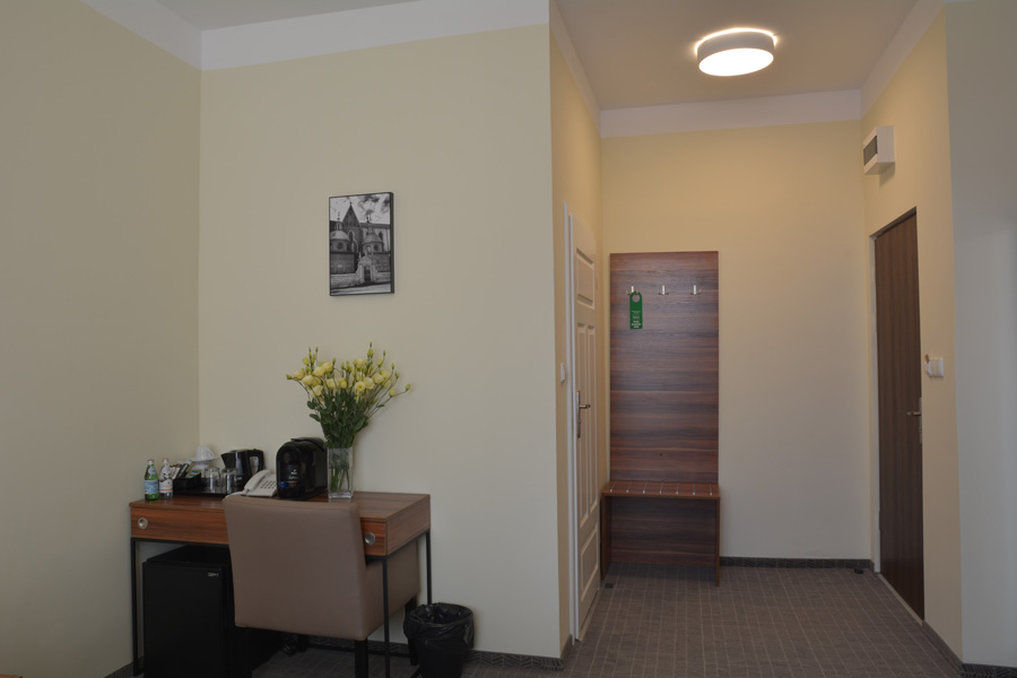 Old Town Aparthotel 3*