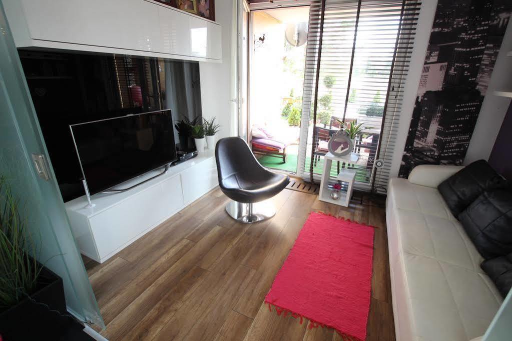 Appartement Rainbow 2 *