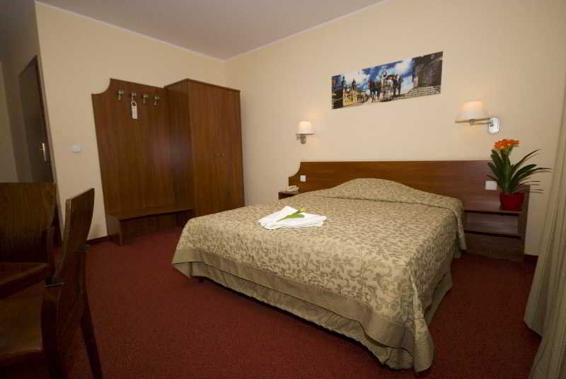 H6 Major Travel & Business, Free Parking Hotel