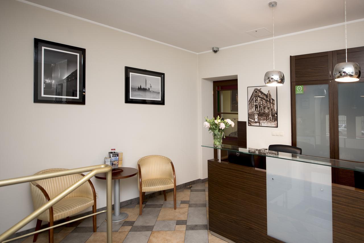 Red Brick Aparthotel 3*