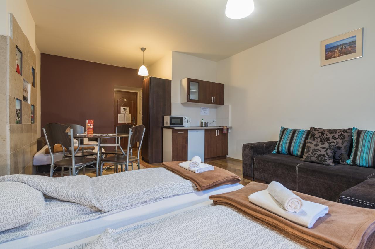 Euro-room & Apartment *