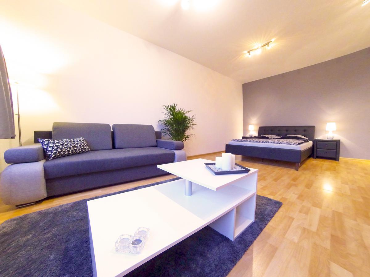 Apartment Meyo At Main Square