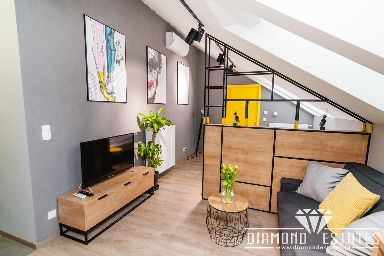 Diamond Estates *