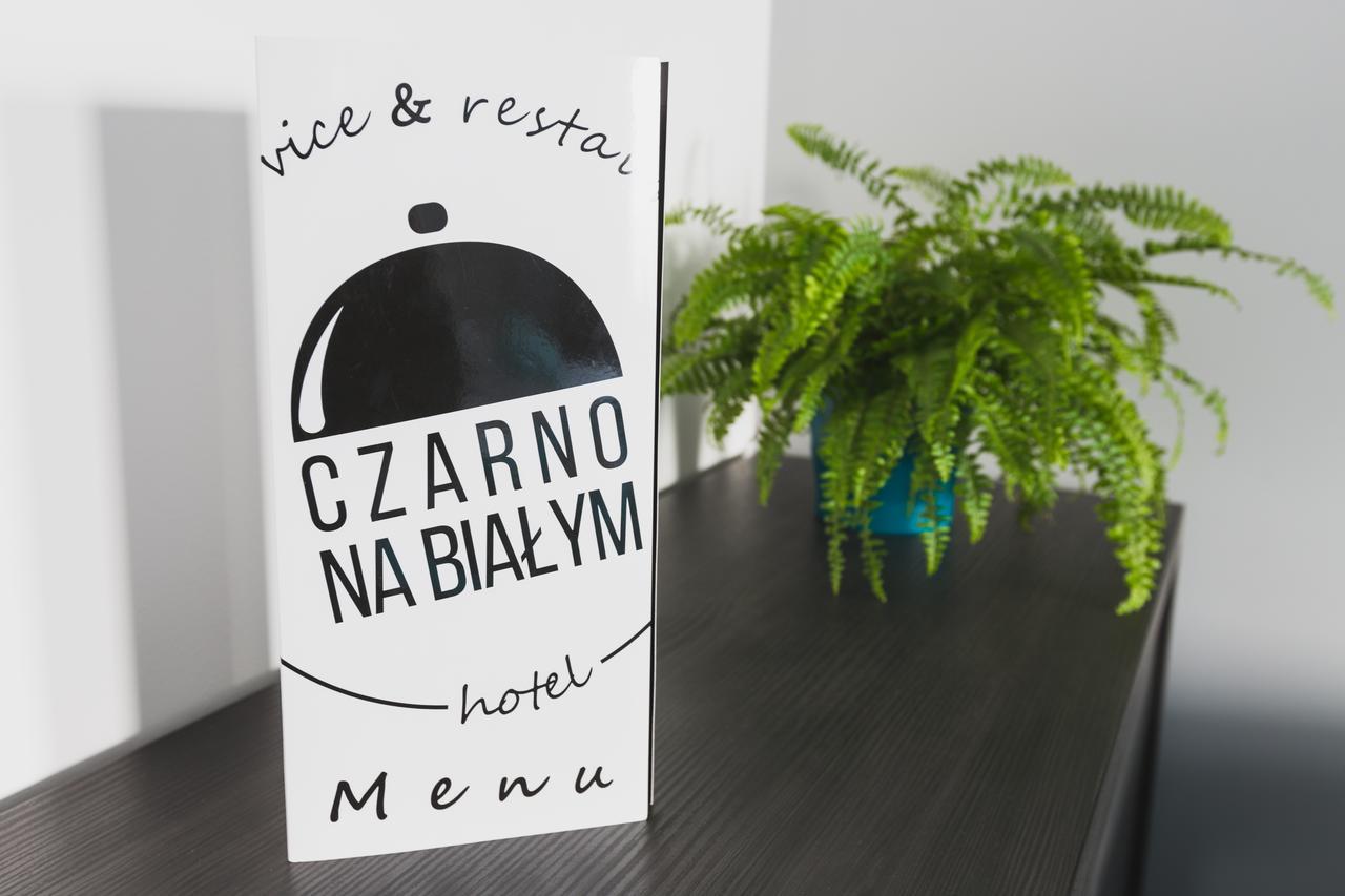 Czarno Na Bialym Hotel 3*