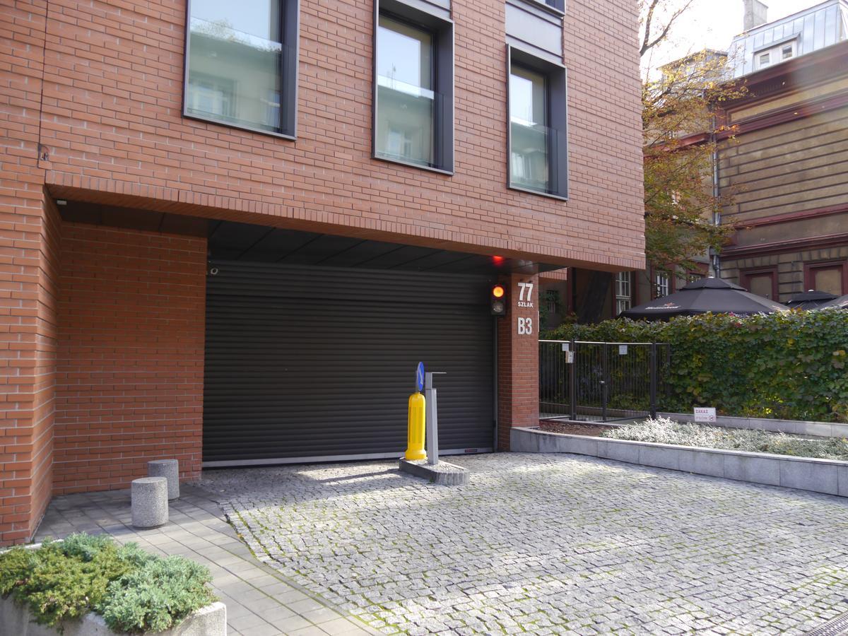 Modern In Center Appartement *