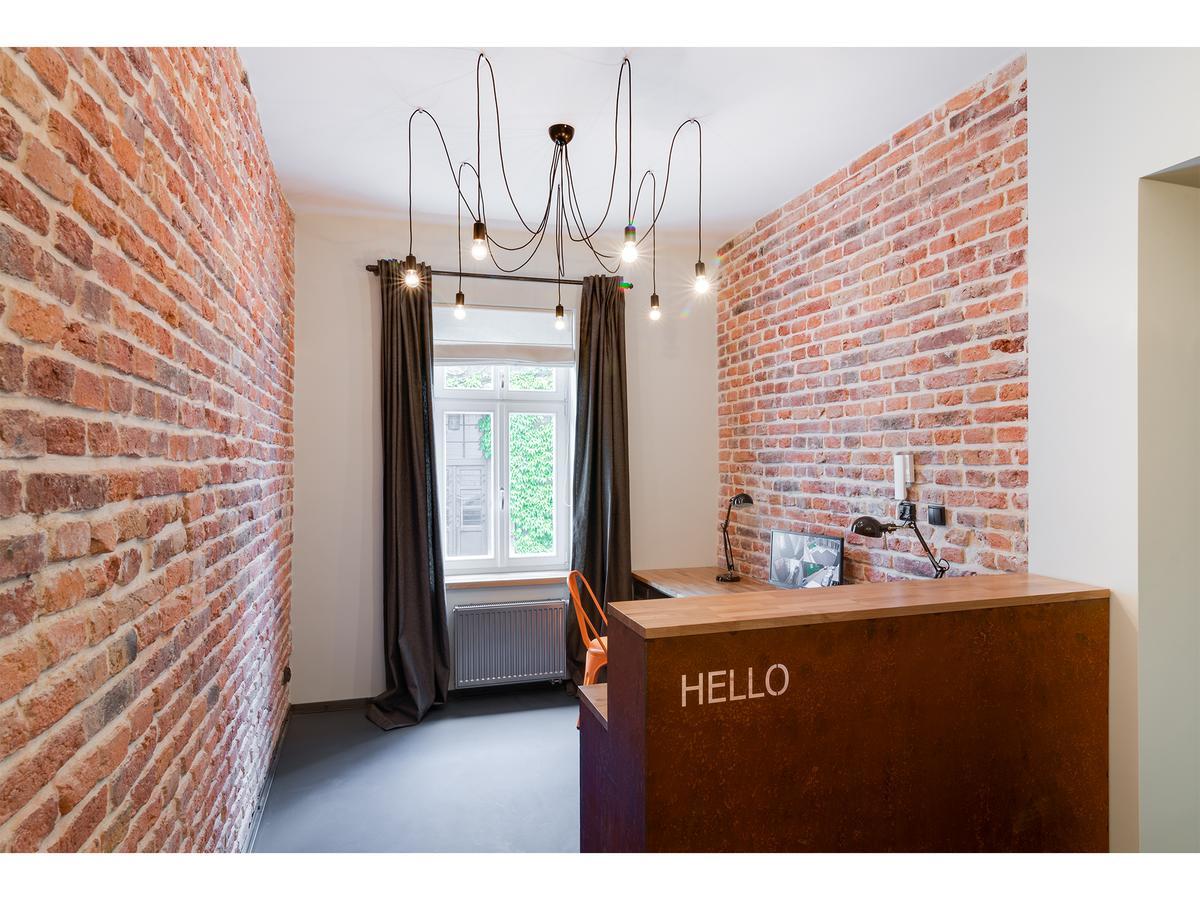 Well Well Aparthotel 3*