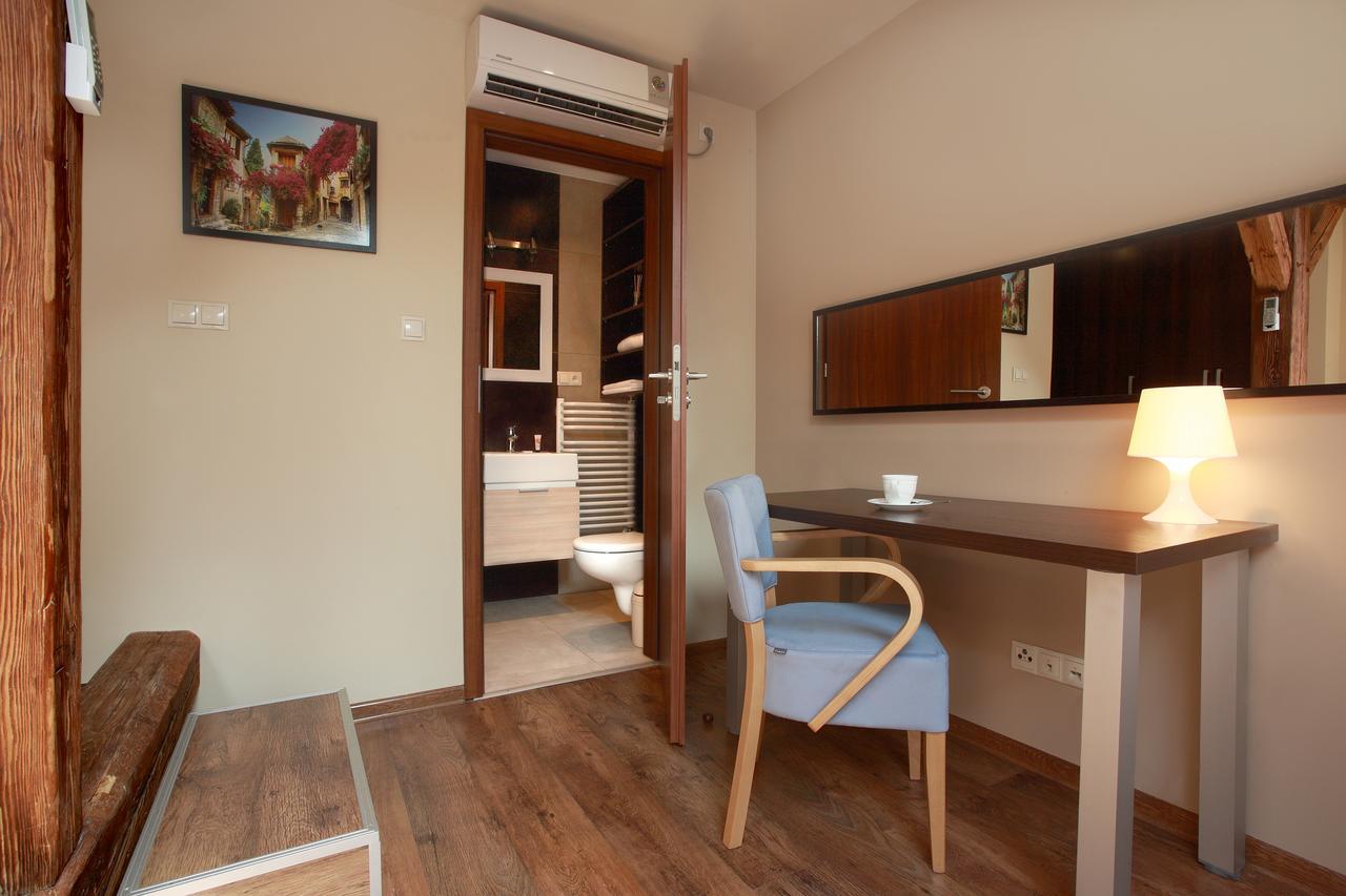 Aparthotel Salve Station 3*