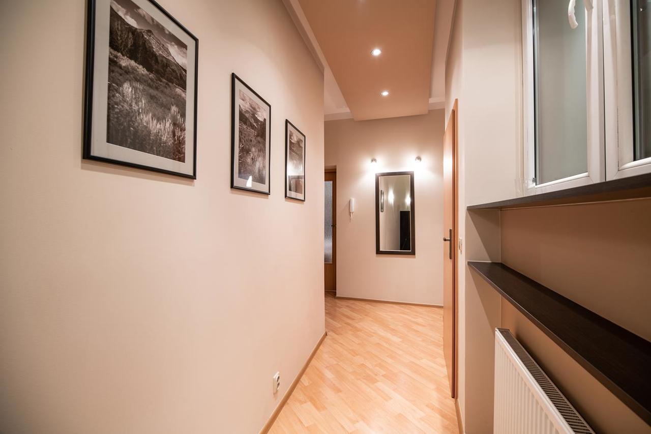 Cracow Rent Apartments: Spacious Near Main Square Krakow