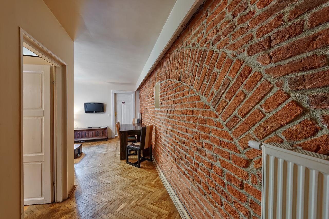 For Main Square Aparthotel