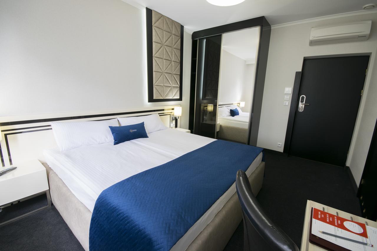Aparthotel Kontrast