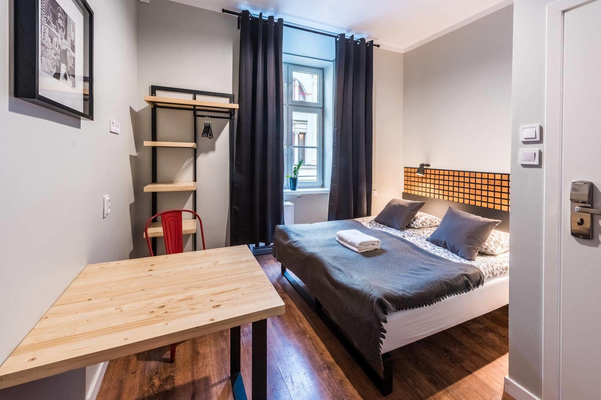 Hostel Flamingo Premium