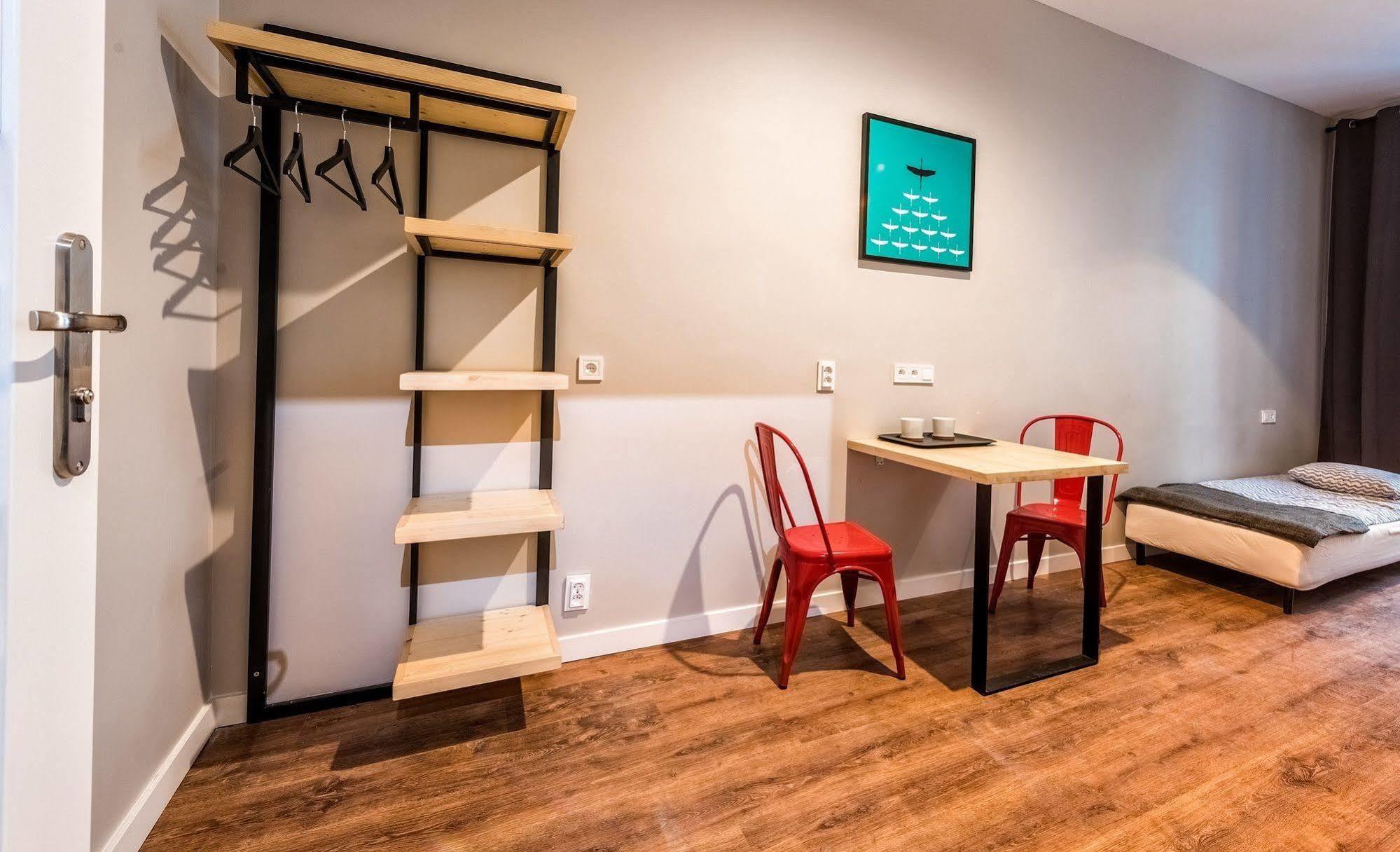 Flamingo Premium Hostel *