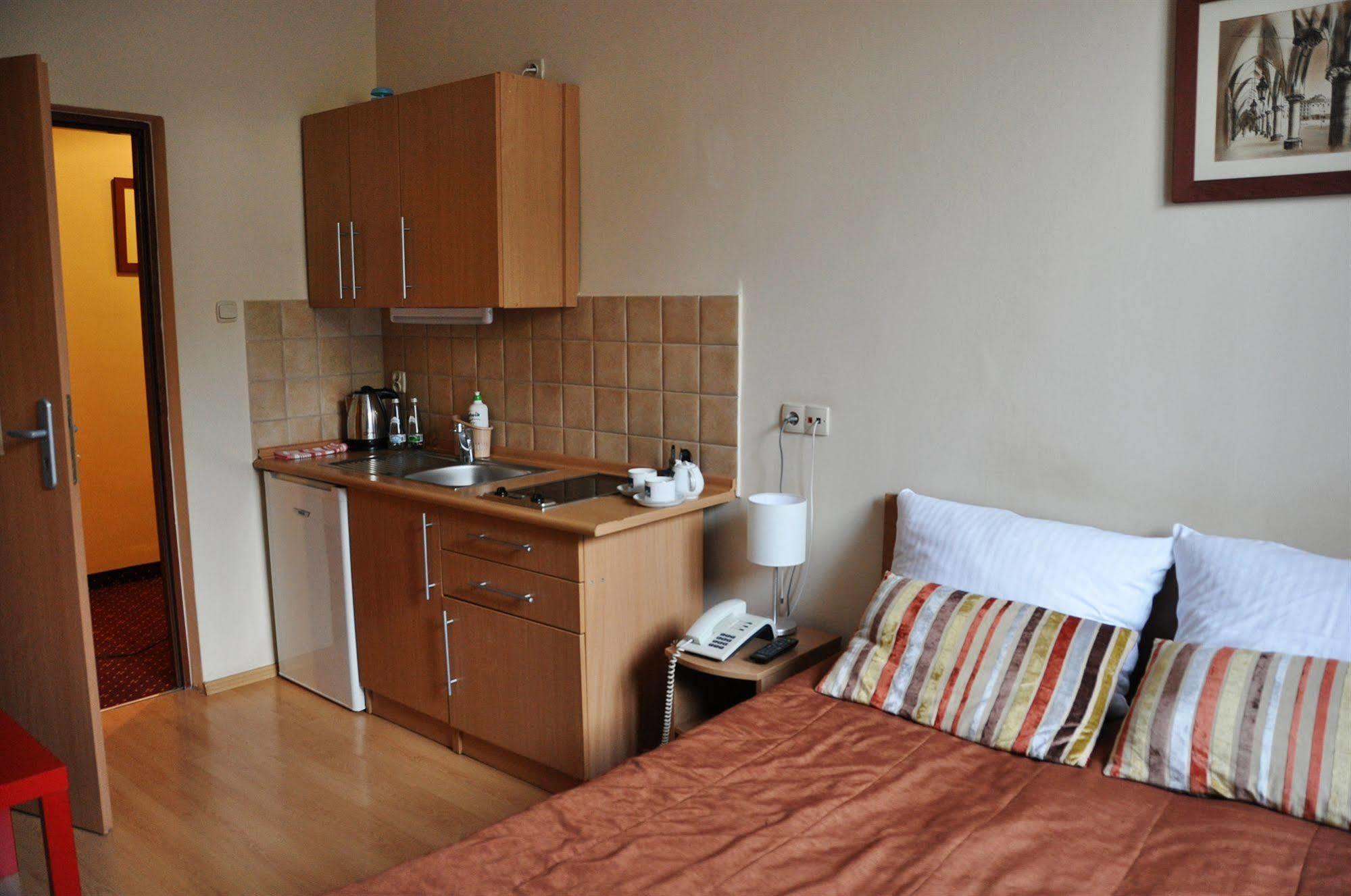 Aparthotel Maly