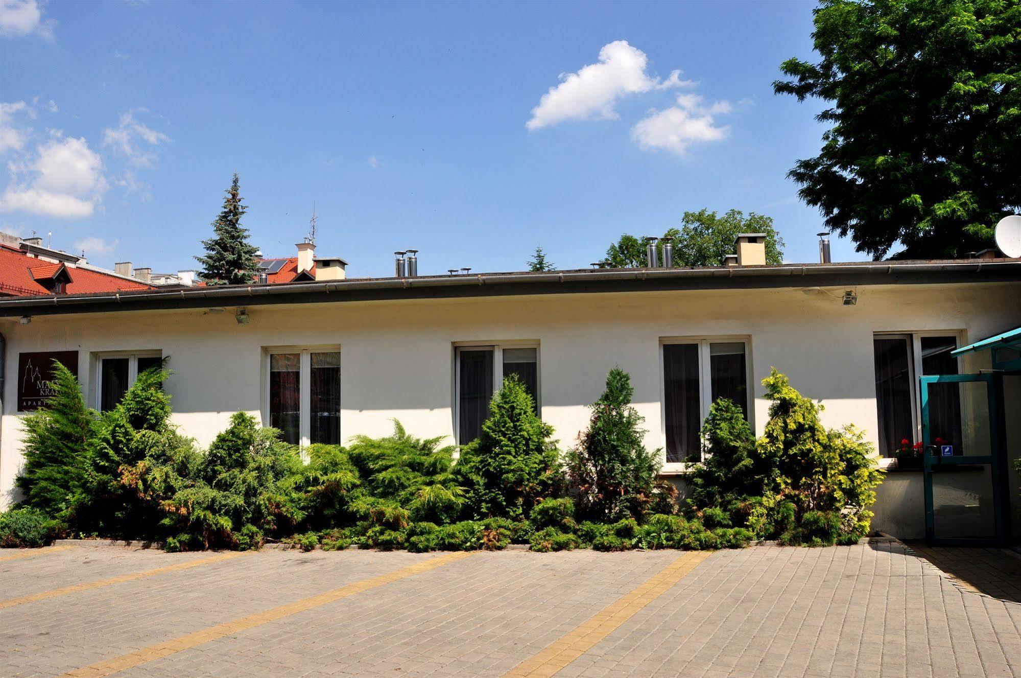 Maly Aparthotel