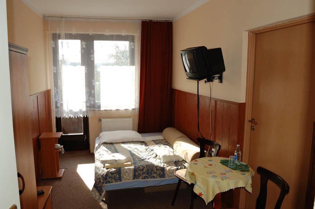 Bona Hotel