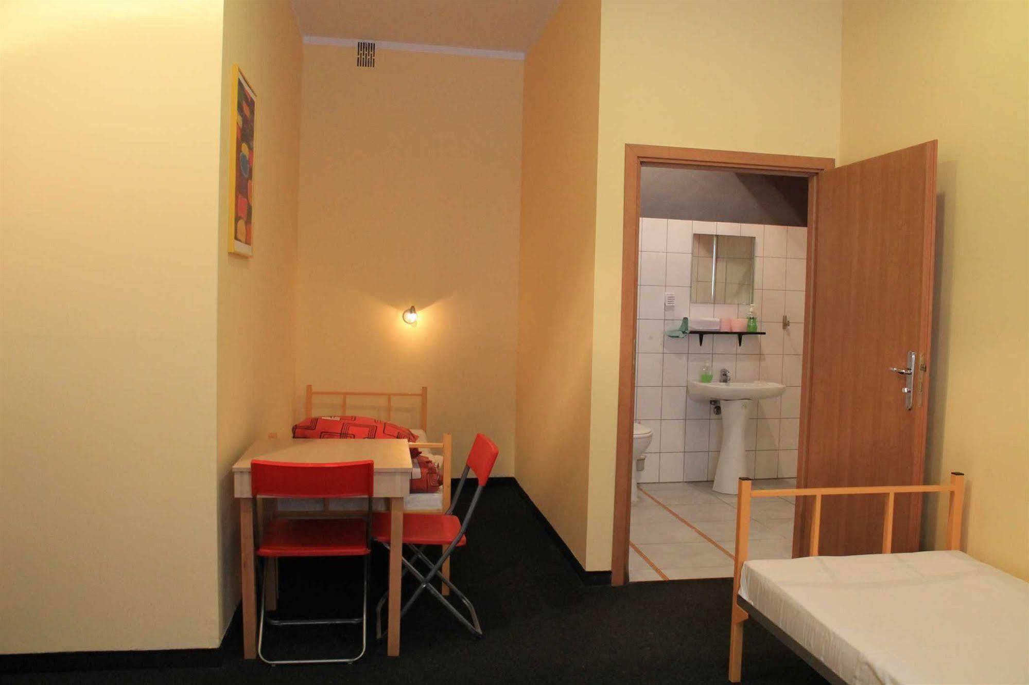 City Hostel Albergue *
