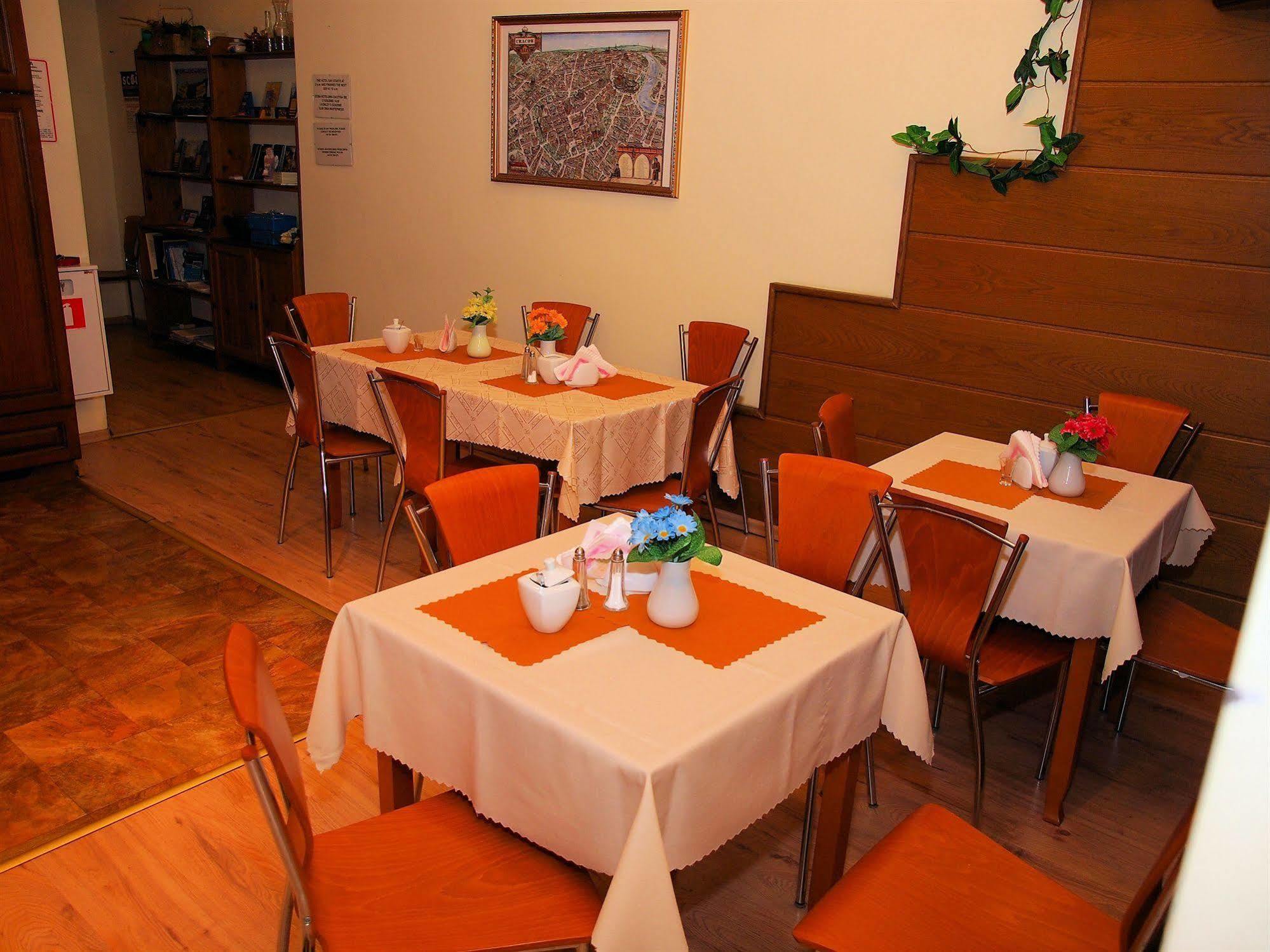 Golden Lion Guest Szewska 19 Aparthotel 3*