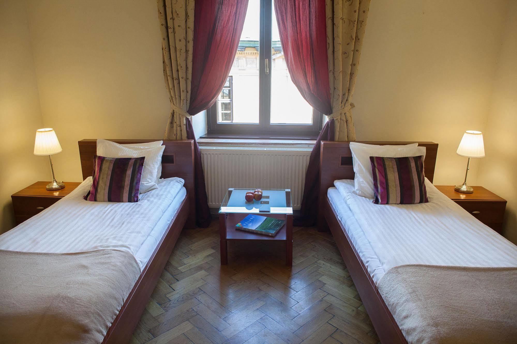 Tango House 3*